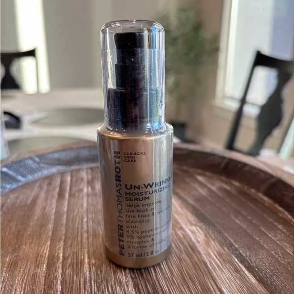 PETER THOMAS ROTH Un-Wrinkle Moisturizing Serum - 2 oz / 57 ml | Sealed - Picture 2 of 4